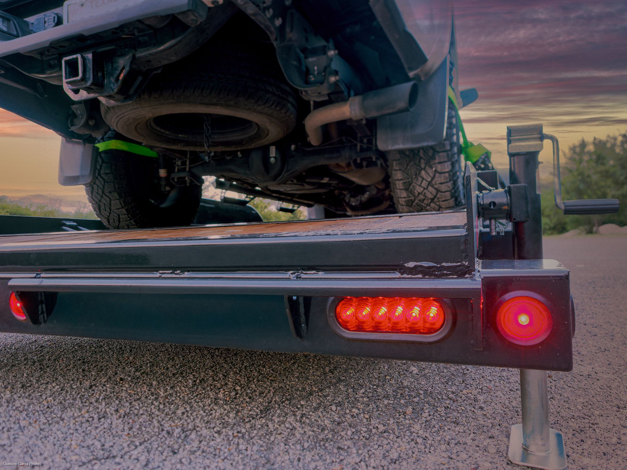 Trailer tail lights with vehical loaded on trailer